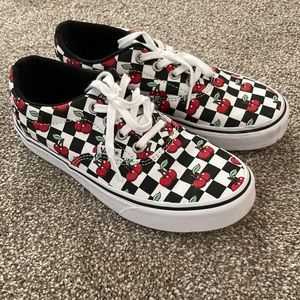 EUC Vans Cherry Checkerboard Canvas Low Top Sneakers 👟 🍒